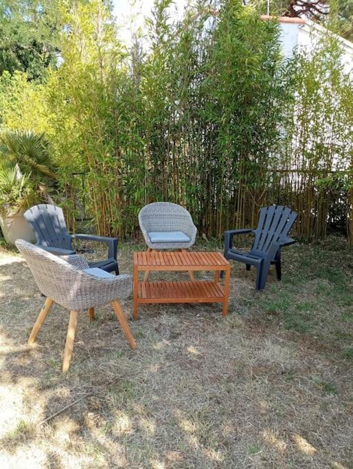 400M De La Plage Maison 3 Chambres Avec Jardin 圣乔治德蒂 外观 照片